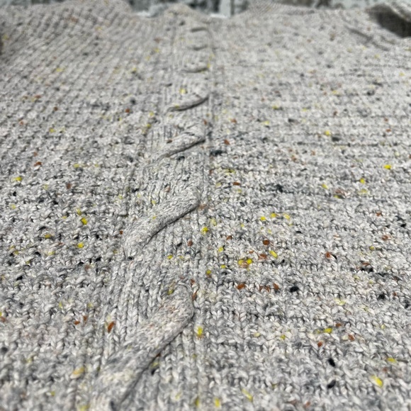 Universal Thread sweater - Picture 9 of 11